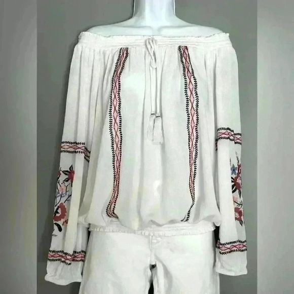 COPY - Xhilaration Embroidered Long Sleeve Boho Blouse (459) - Picture 1 of 12